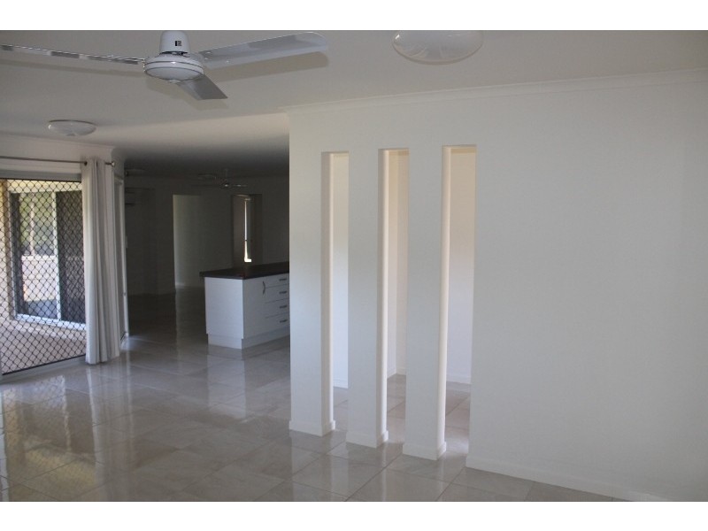 6 Green Avenue, Branyan QLD 4670