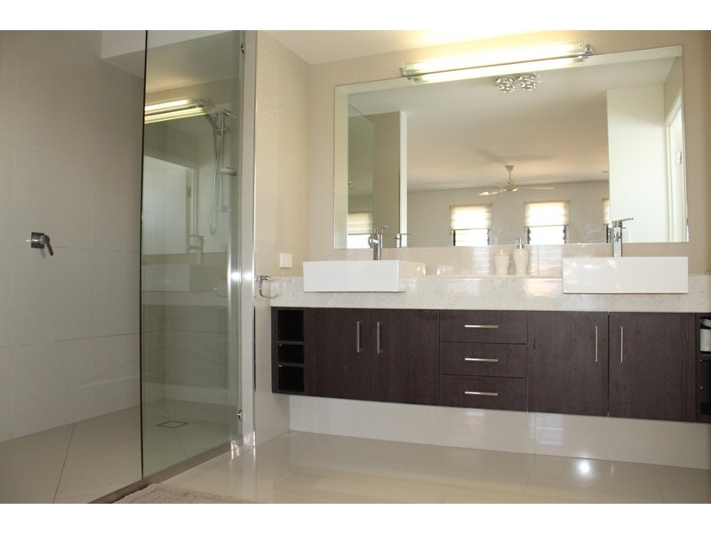 3 Breeze Drive, Bargara QLD 4670