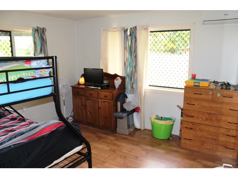 16 McCullough St, Kepnock QLD 4670