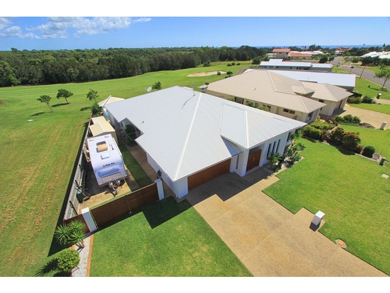 38 Bisdee Street, Coral Cove QLD 4670