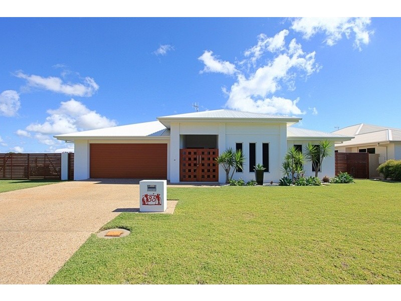 38 Bisdee Street, Coral Cove QLD 4670
