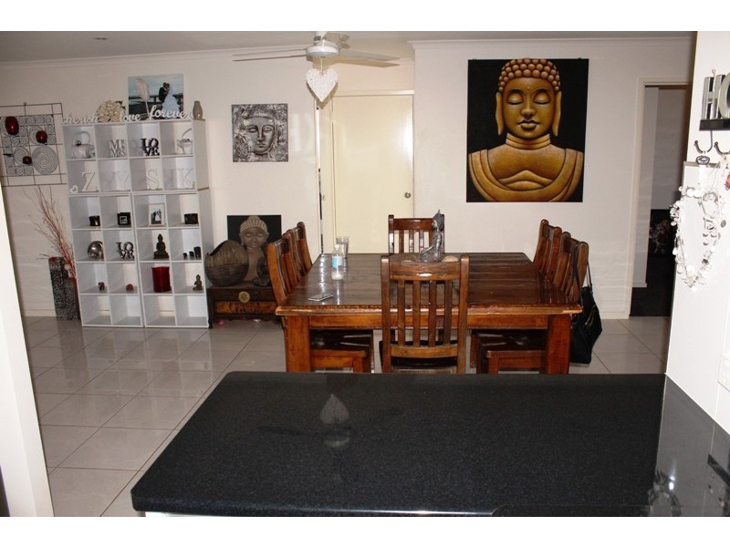 4 Linderberg Street, Kalkie QLD 4670