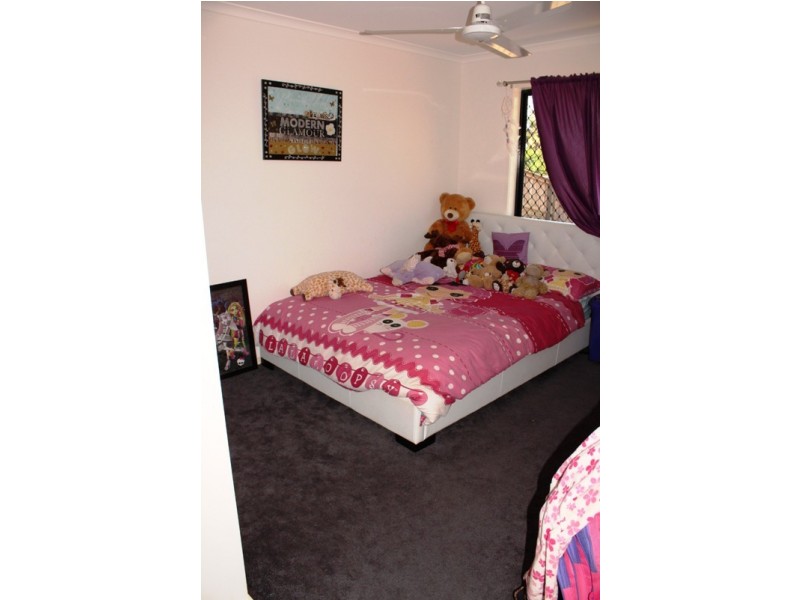 4 Linderberg Street, Kalkie QLD 4670