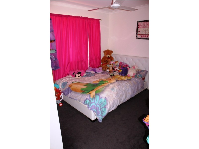 4 Linderberg Street, Kalkie QLD 4670