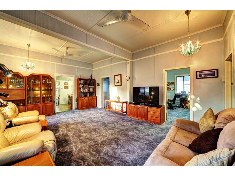 33 Burnett Street, Bundaberg South QLD 4670