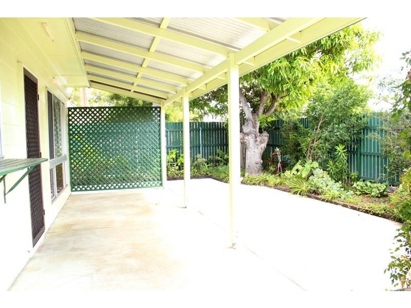 6 Cameron Street, Bundaberg North QLD 4670