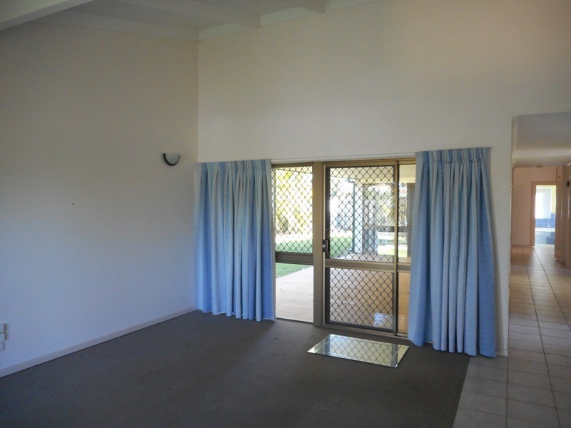 10 Seabreeze Street, Bargara QLD 4670