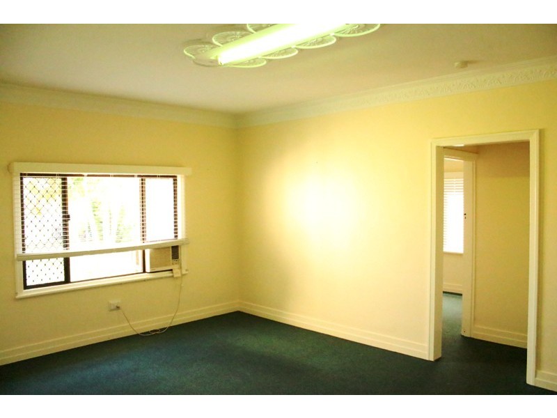 42 Vasey Street, Avenell Heights QLD 4670
