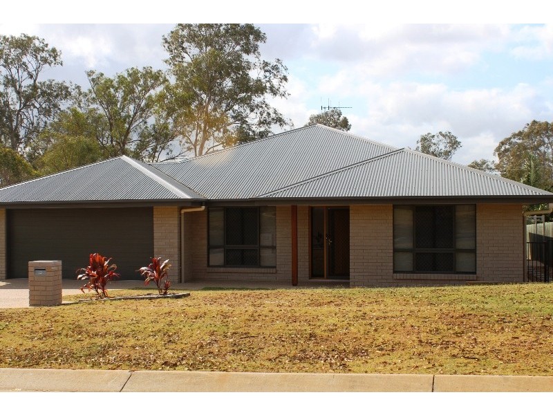 10 Green Avenue, Branyan QLD 4670