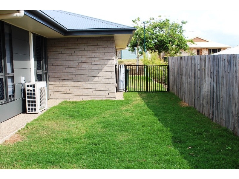 10 Green Avenue, Branyan QLD 4670