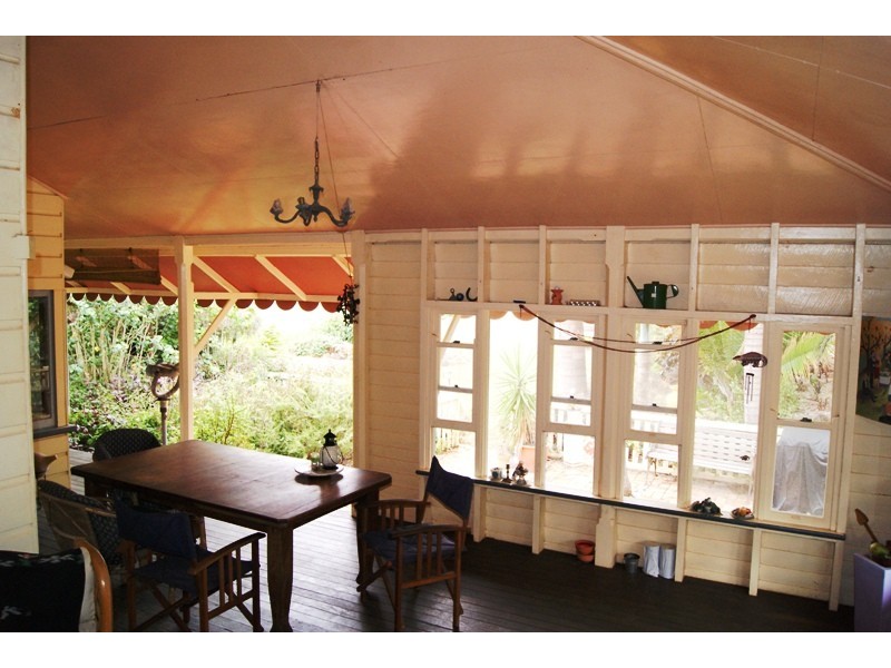 105 Barolin Esplanade, Coral Cove QLD 4670