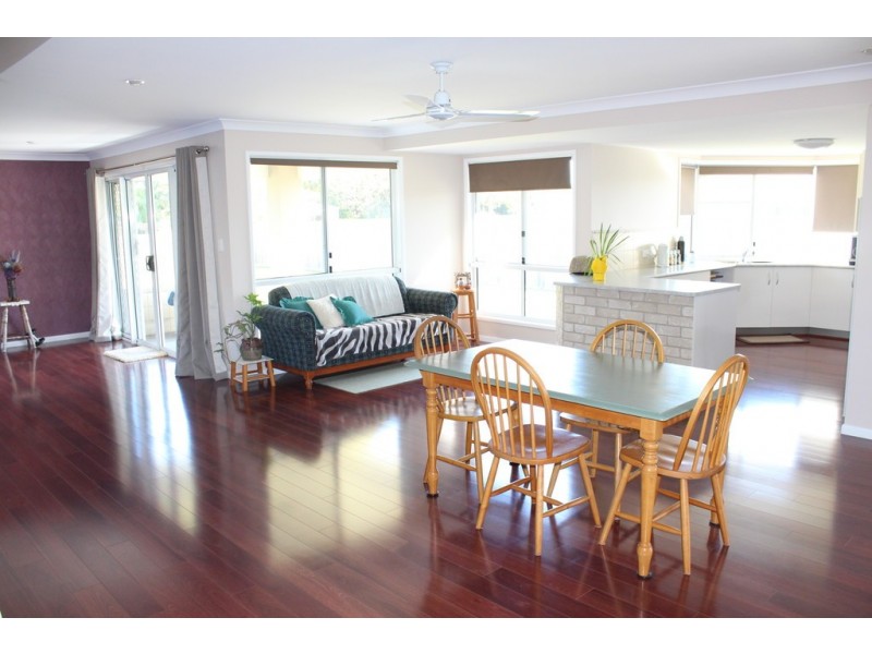 20 Logan Road, Innes Park QLD 4670