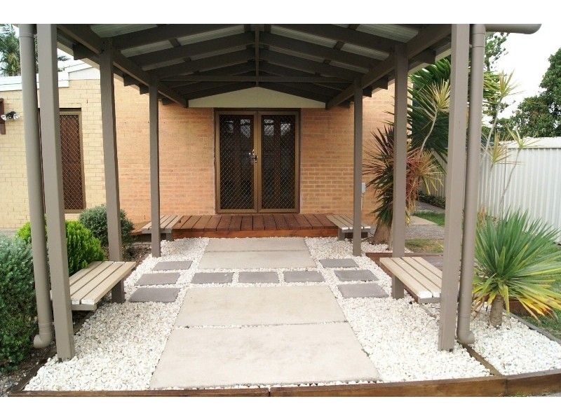 52 Anderson Street, Avenell Heights QLD 4670