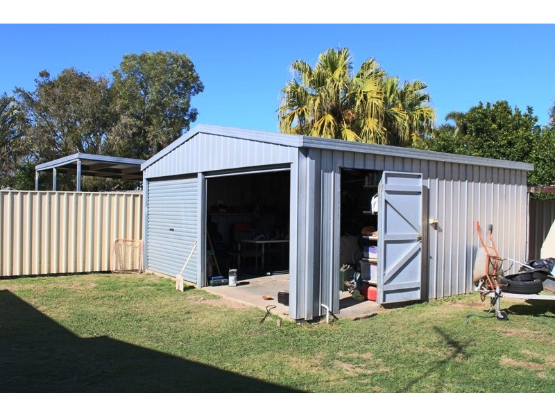 52 Anderson Street, Avenell Heights QLD 4670