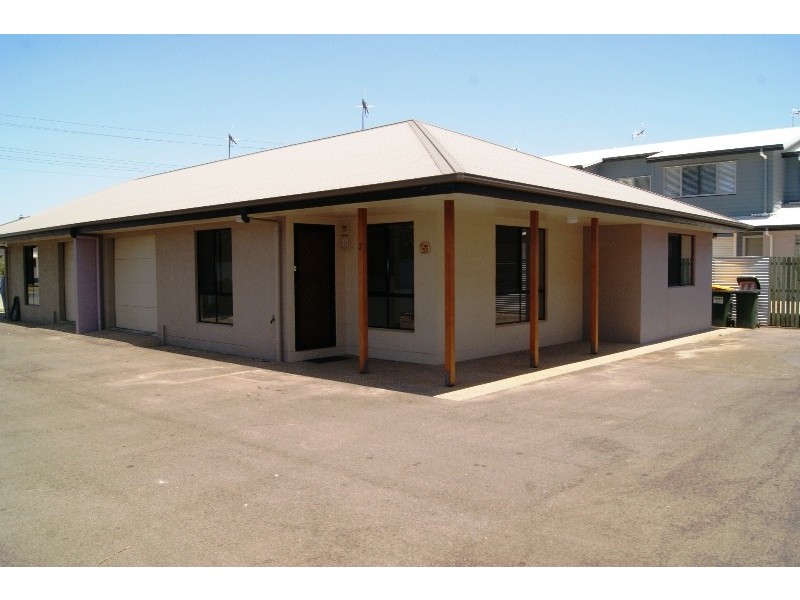 2/65 GAVIN STREET, Bundaberg North QLD 4670