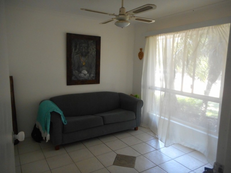 3 Gengers Road, Moore Park Beach QLD 4670