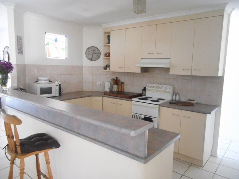 3 Gengers Road, Moore Park Beach QLD 4670