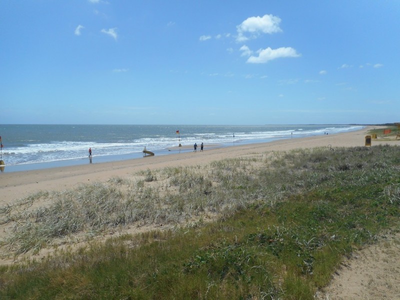 3 Gengers Road, Moore Park Beach QLD 4670