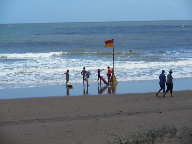 3 Gengers Road, Moore Park Beach QLD 4670