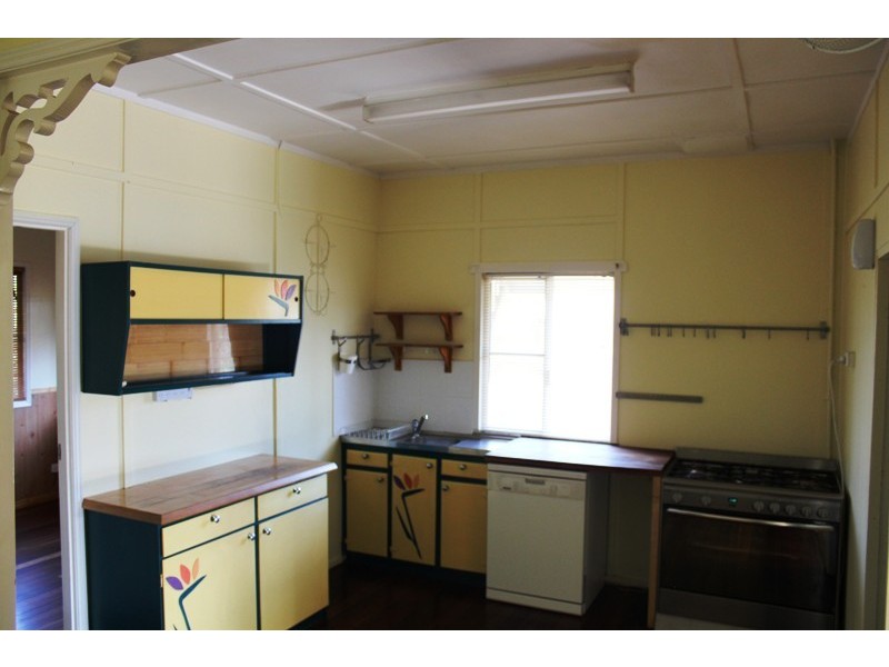 102 Boundary Street, Walkervale QLD 4670
