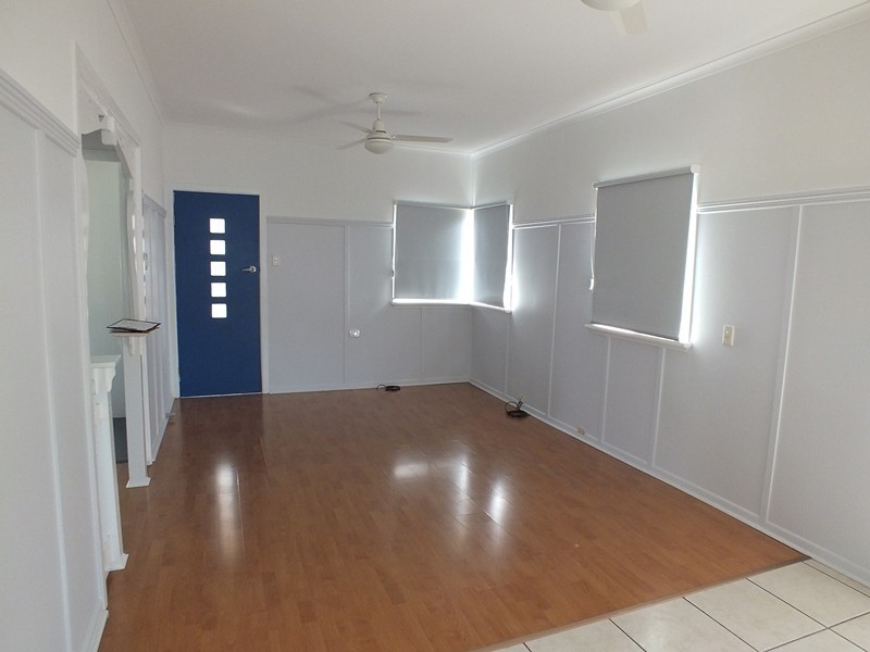 6 Windermere St, Walkervale QLD 4670