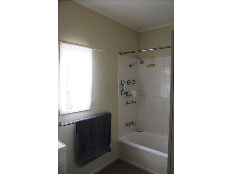 11 John Street, Bundaberg West QLD 4670