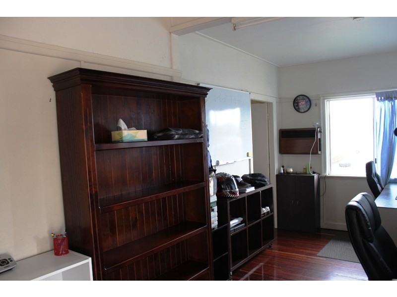 11 John Street, Bundaberg West QLD 4670