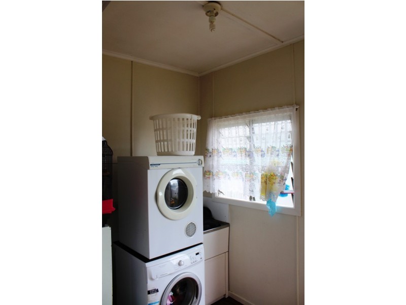 11 John Street, Bundaberg West QLD 4670