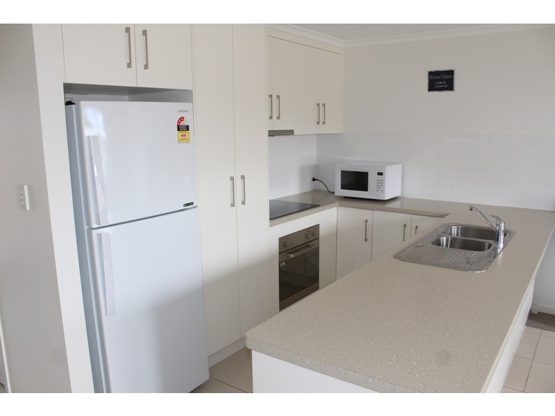 4/62 ELECTRA STREET, Bundaberg West QLD 4670