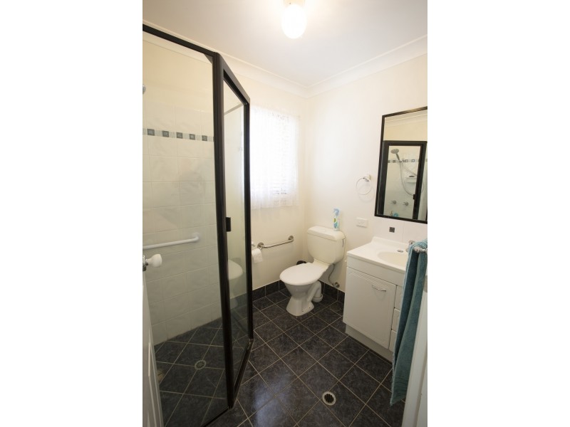 4 Driftwood Place, Woodgate QLD 4660