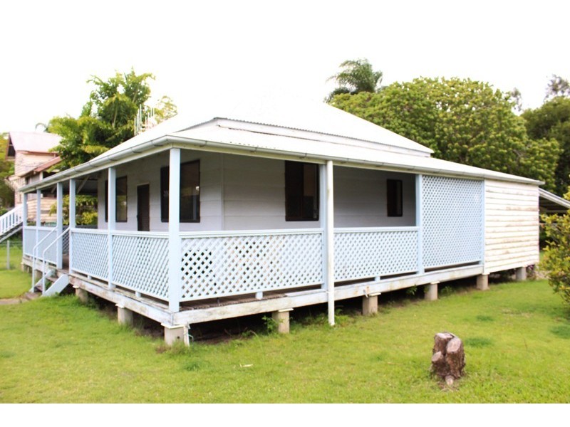 11 Station Street, Bundaberg North QLD 4670
