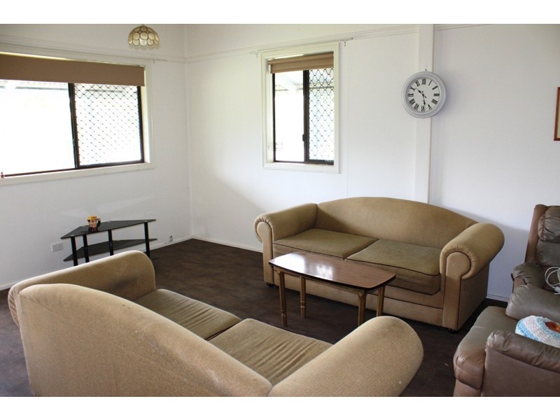 11 Station Street, Bundaberg North QLD 4670