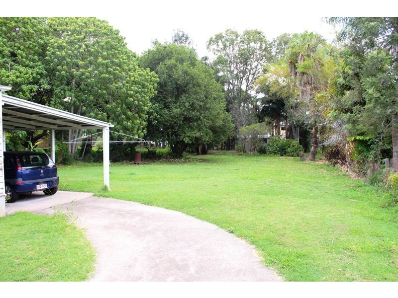 11 Station Street, Bundaberg North QLD 4670
