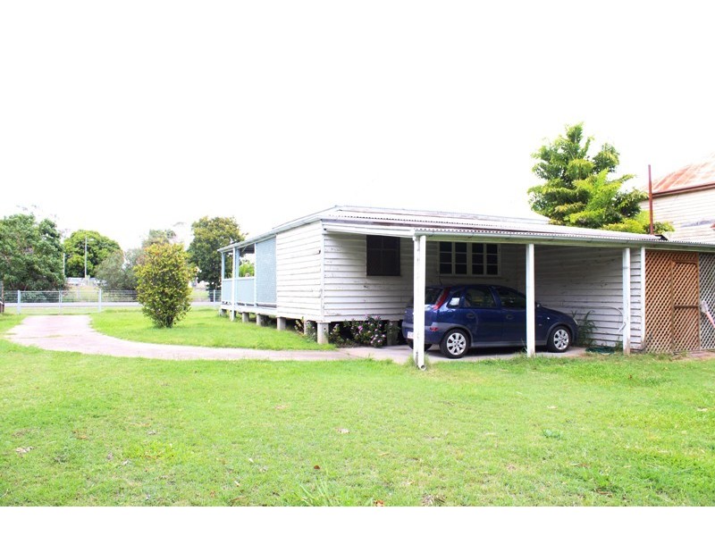 11 Station Street, Bundaberg North QLD 4670