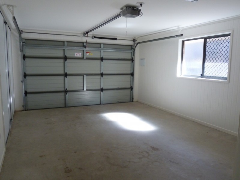 1/4 Neville Drive, Branyan QLD 4670