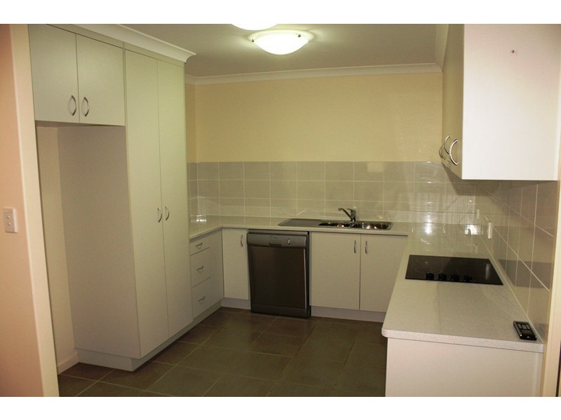 6/26 Dunn Road, Avenell Heights QLD 4670