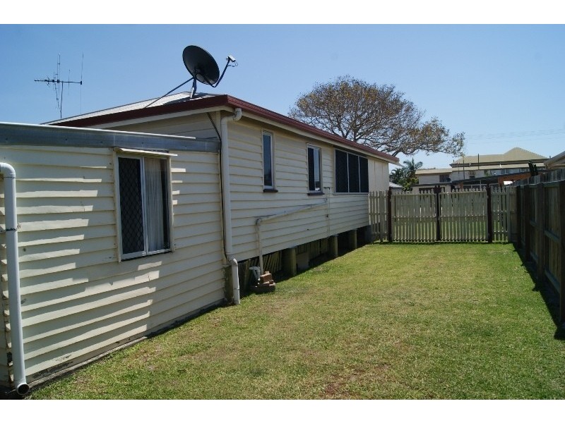 22 Curtis Street, Bundaberg South QLD 4670
