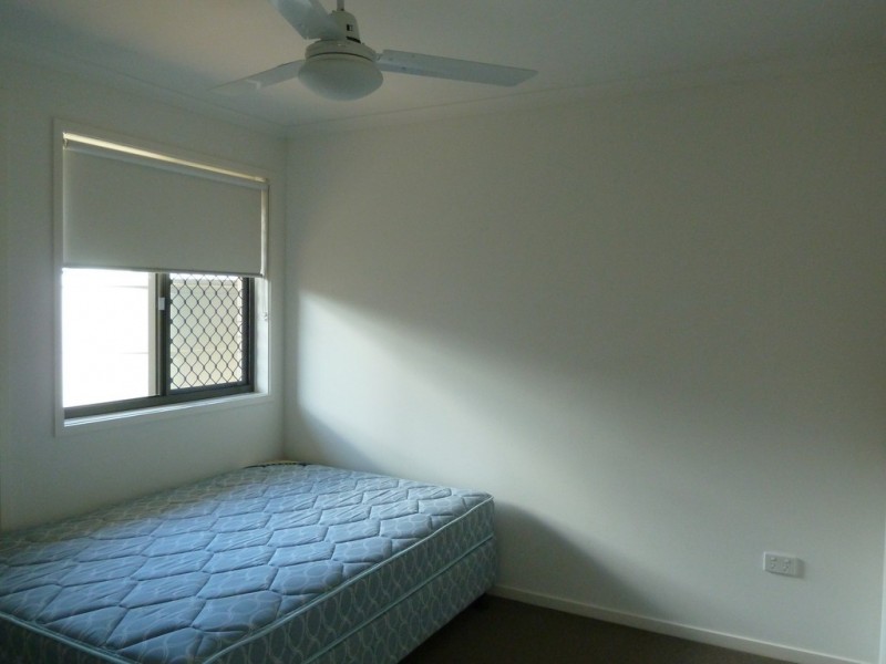 2/4 Neville Drive, Branyan QLD 4670