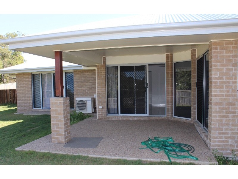 6 GREEN AVENUE, Branyan QLD 4670