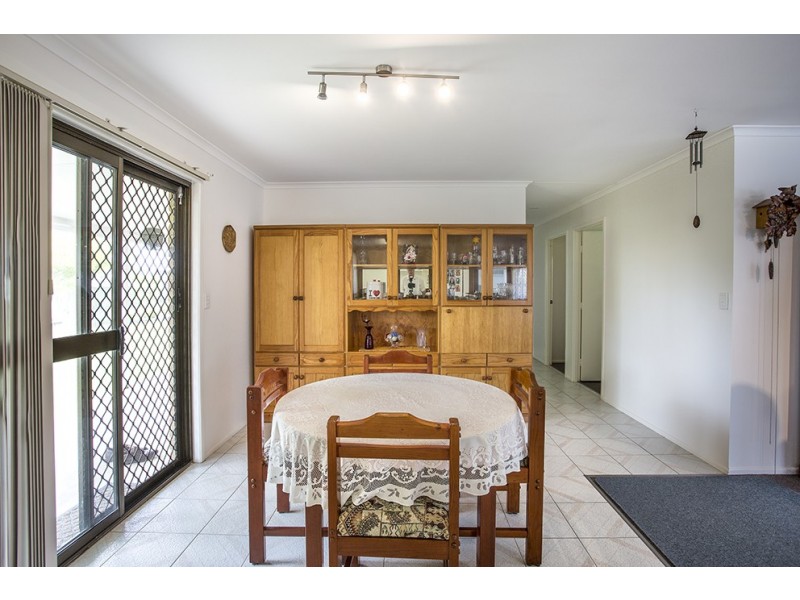 39 Wave Street, Burnett Heads QLD 4670