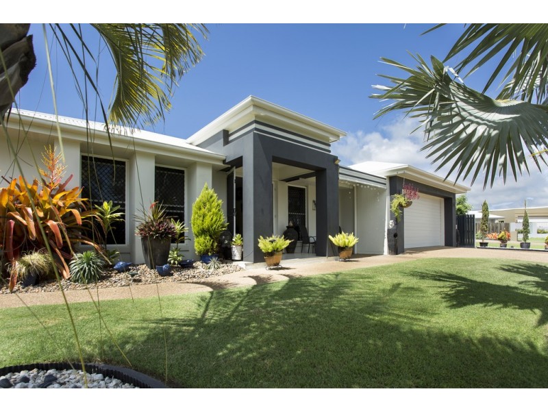 7 Hillcrest Court, Bargara QLD 4670