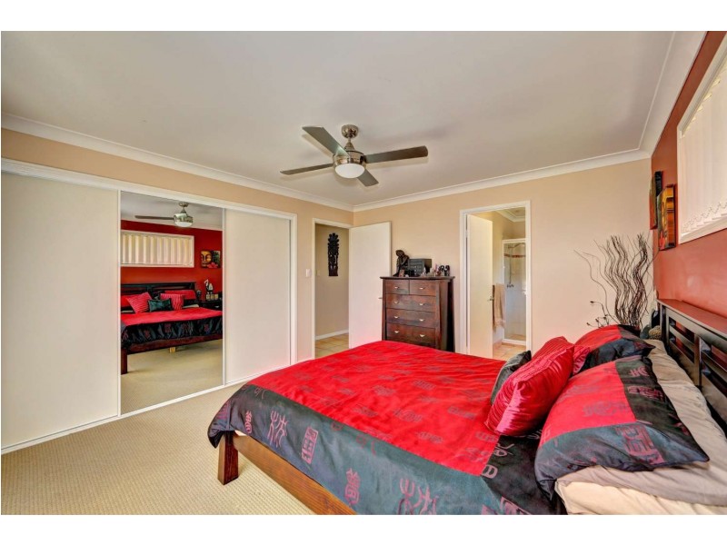 71 Searle Street, Thabeban QLD 4670