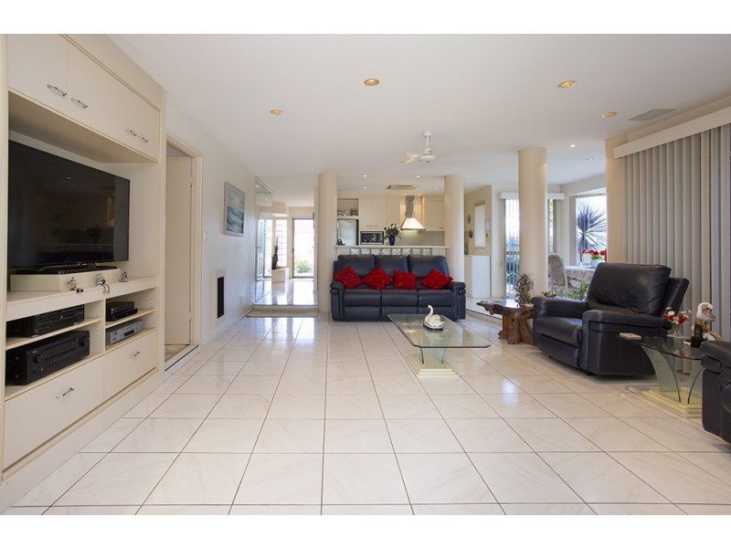 20 Bargara Lakes Drive, Bargara QLD 4670