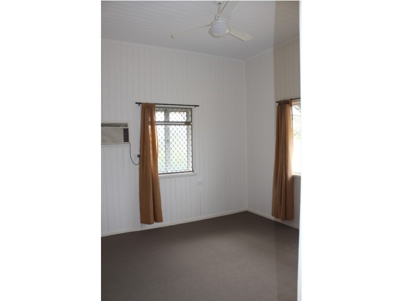 21 Wilmot Street, Bundaberg North QLD 4670