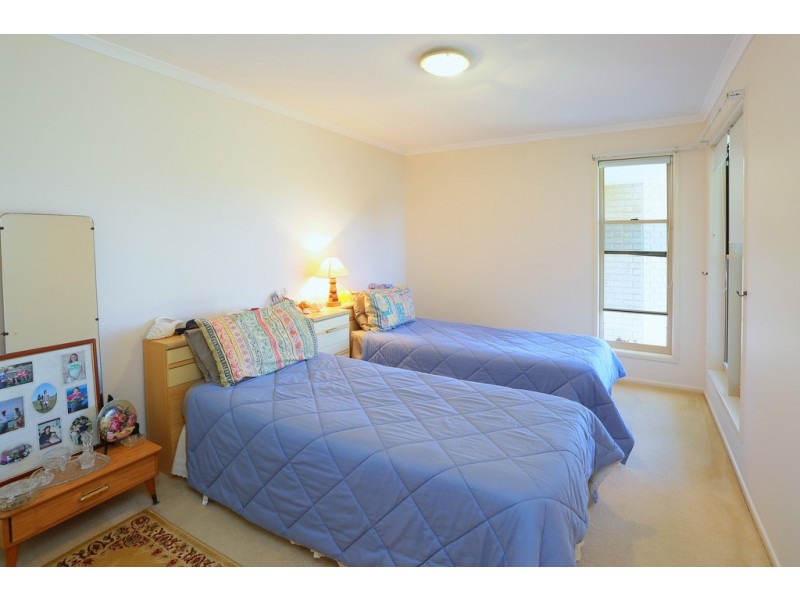 2 Sea Esplanade, Elliott Heads QLD 4670