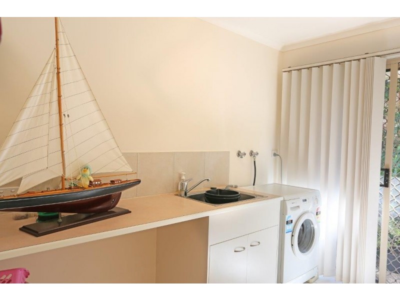 2 Sea Esplanade, Elliott Heads QLD 4670