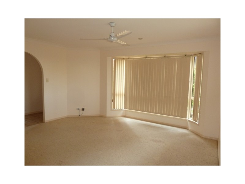 7 Bay Court, Bargara QLD 4670