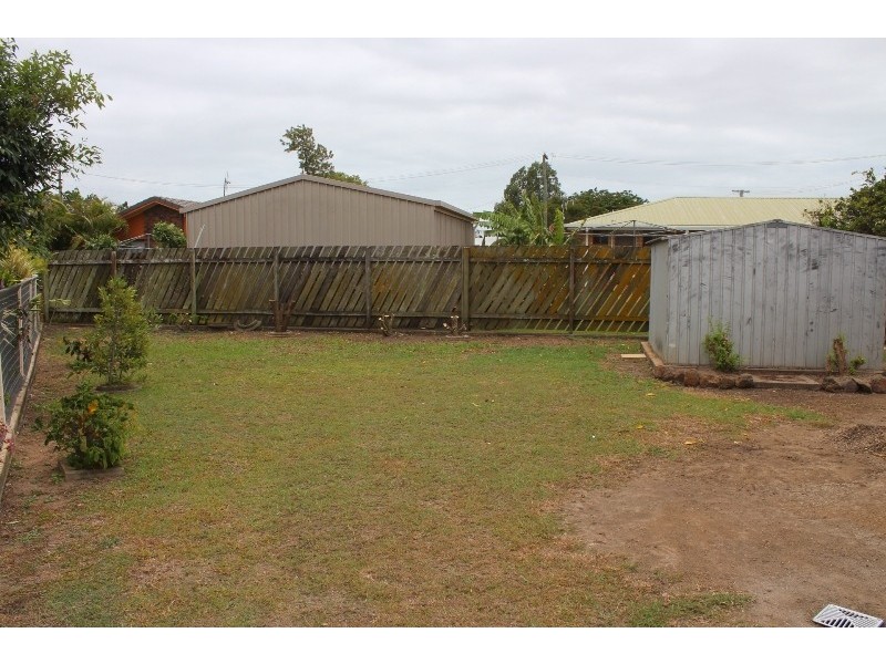 7 Cooper Court, Avenell Heights QLD 4670