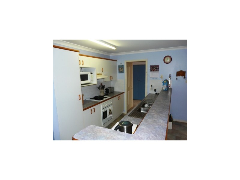 1 Westfield Drive, Westbrook QLD 4350