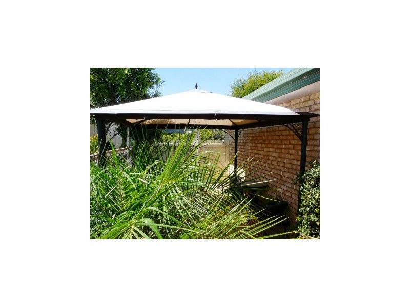 1 Westfield Drive, Westbrook QLD 4350
